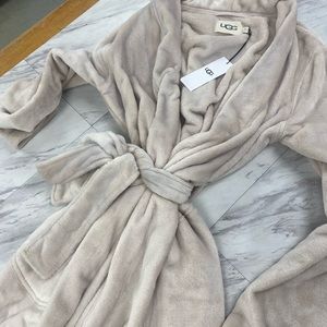 UGG robe